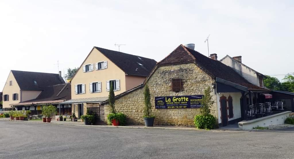 Hotel La Grotte Sagy  Ngoại thất bức ảnh